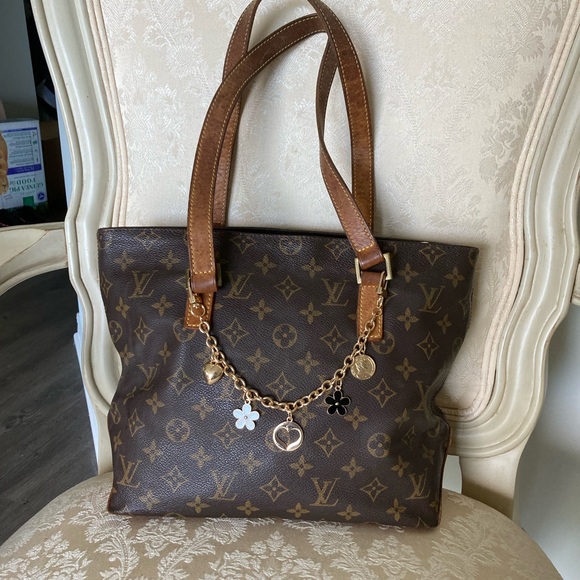 Louis Vuitton Monogram Tote - Picture 12 of 15